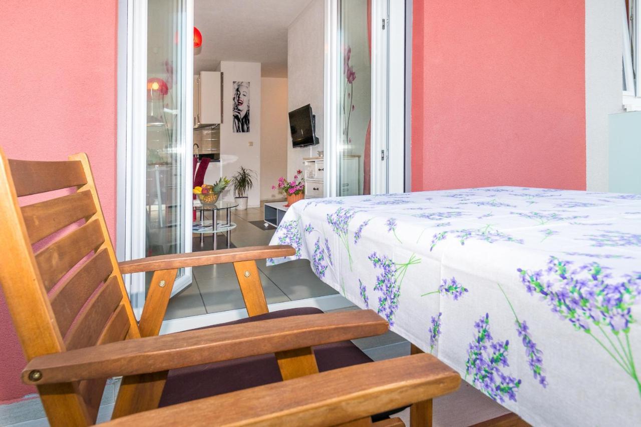 Apartments And Rooms With Parking Space Grebastica, Sibenik - 17831 外观 照片