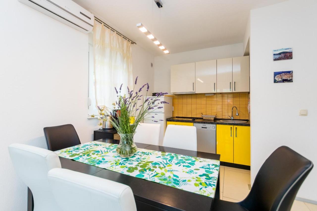 Apartments And Rooms With Parking Space Grebastica, Sibenik - 17831 外观 照片