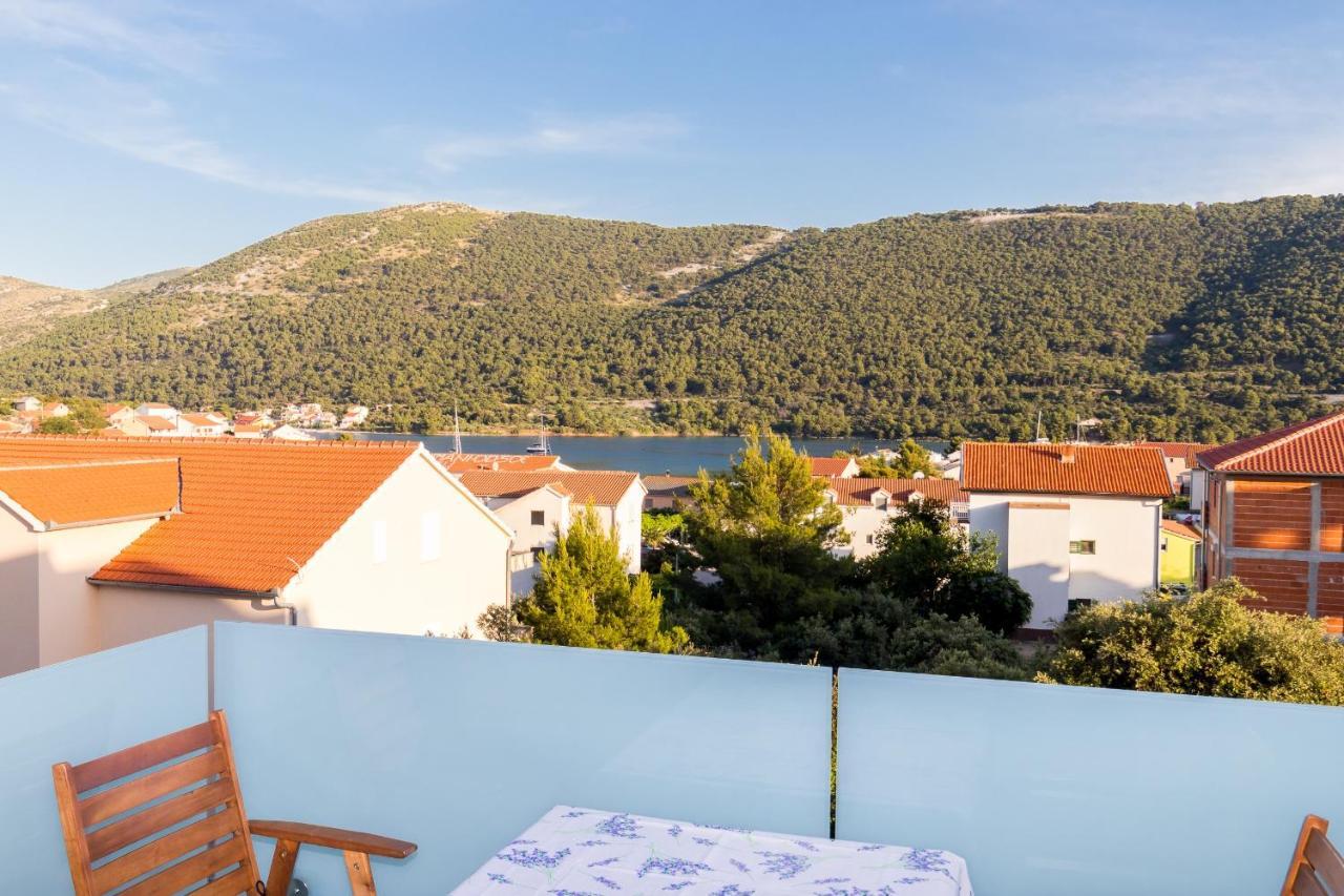 Apartments And Rooms With Parking Space Grebastica, Sibenik - 17831 外观 照片