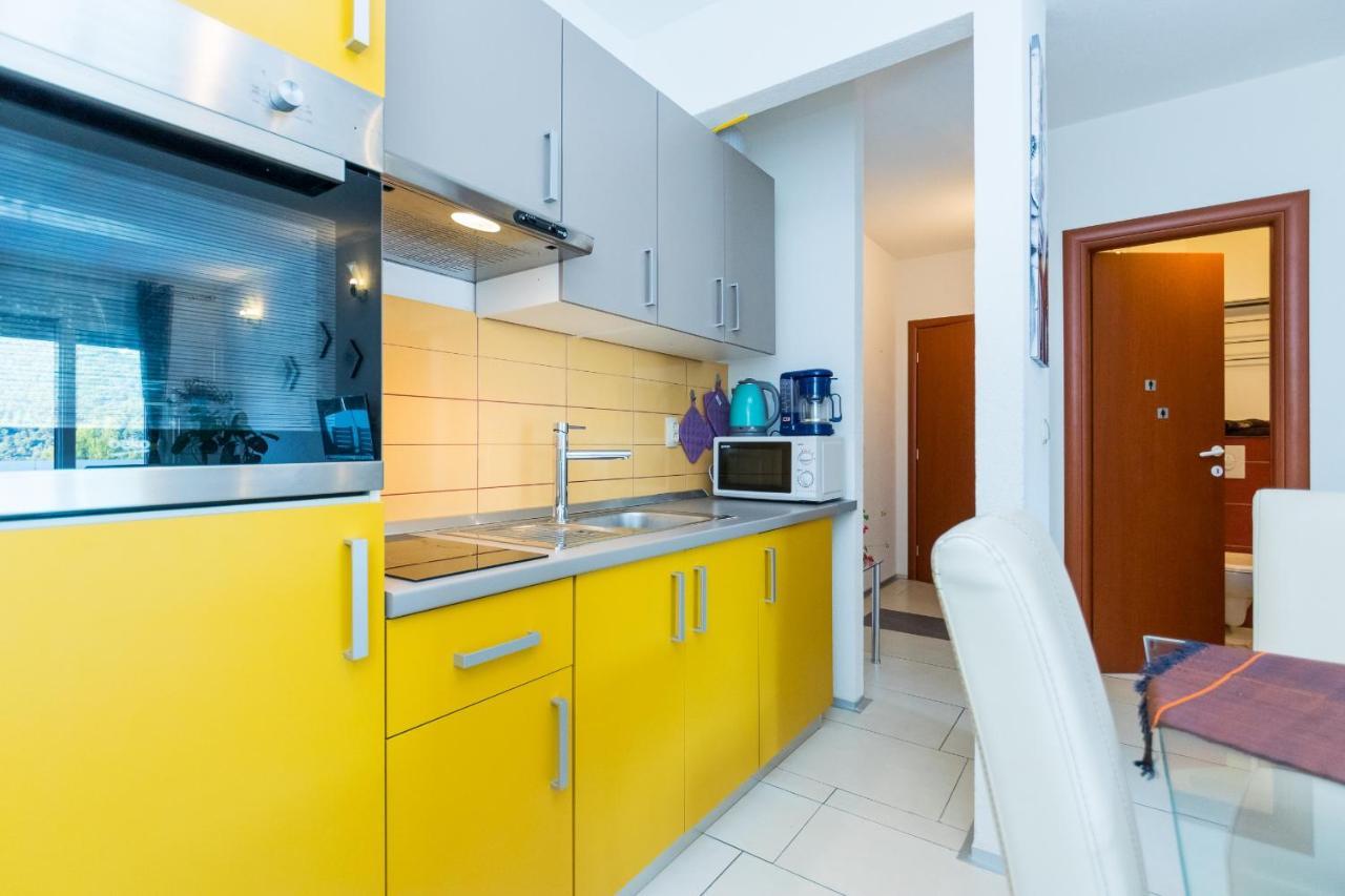Apartments And Rooms With Parking Space Grebastica, Sibenik - 17831 外观 照片