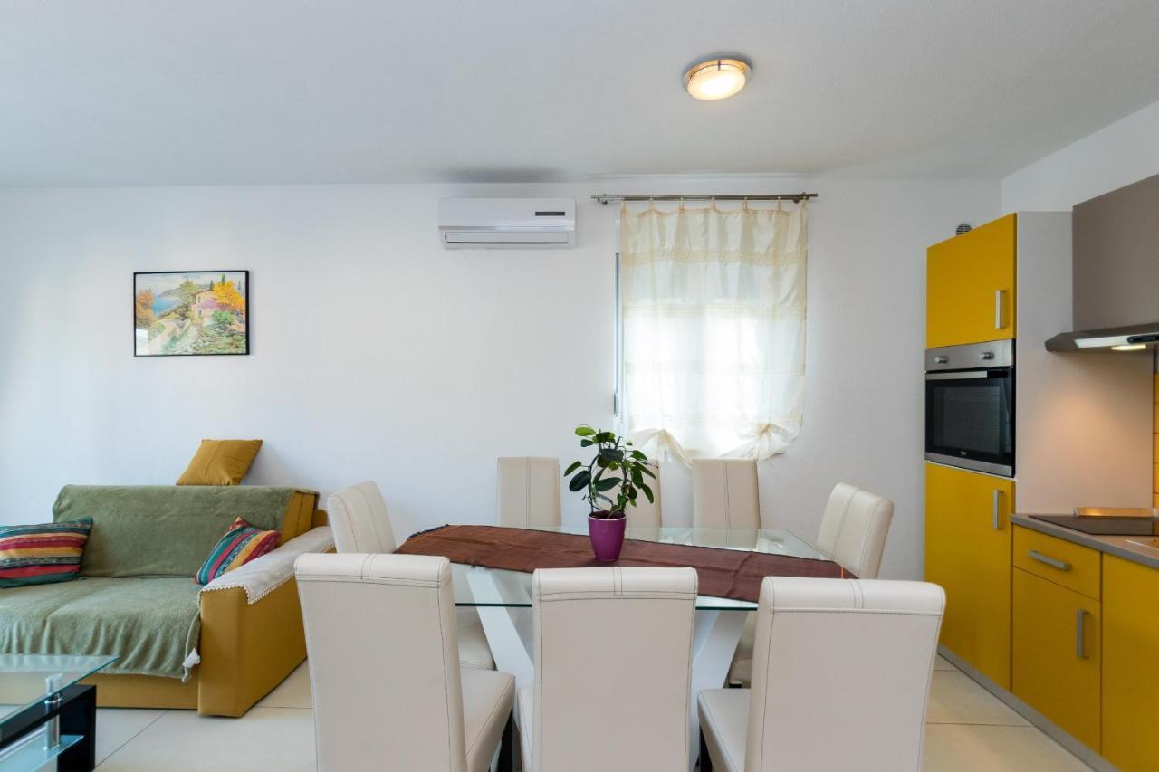 Apartments And Rooms With Parking Space Grebastica, Sibenik - 17831 外观 照片