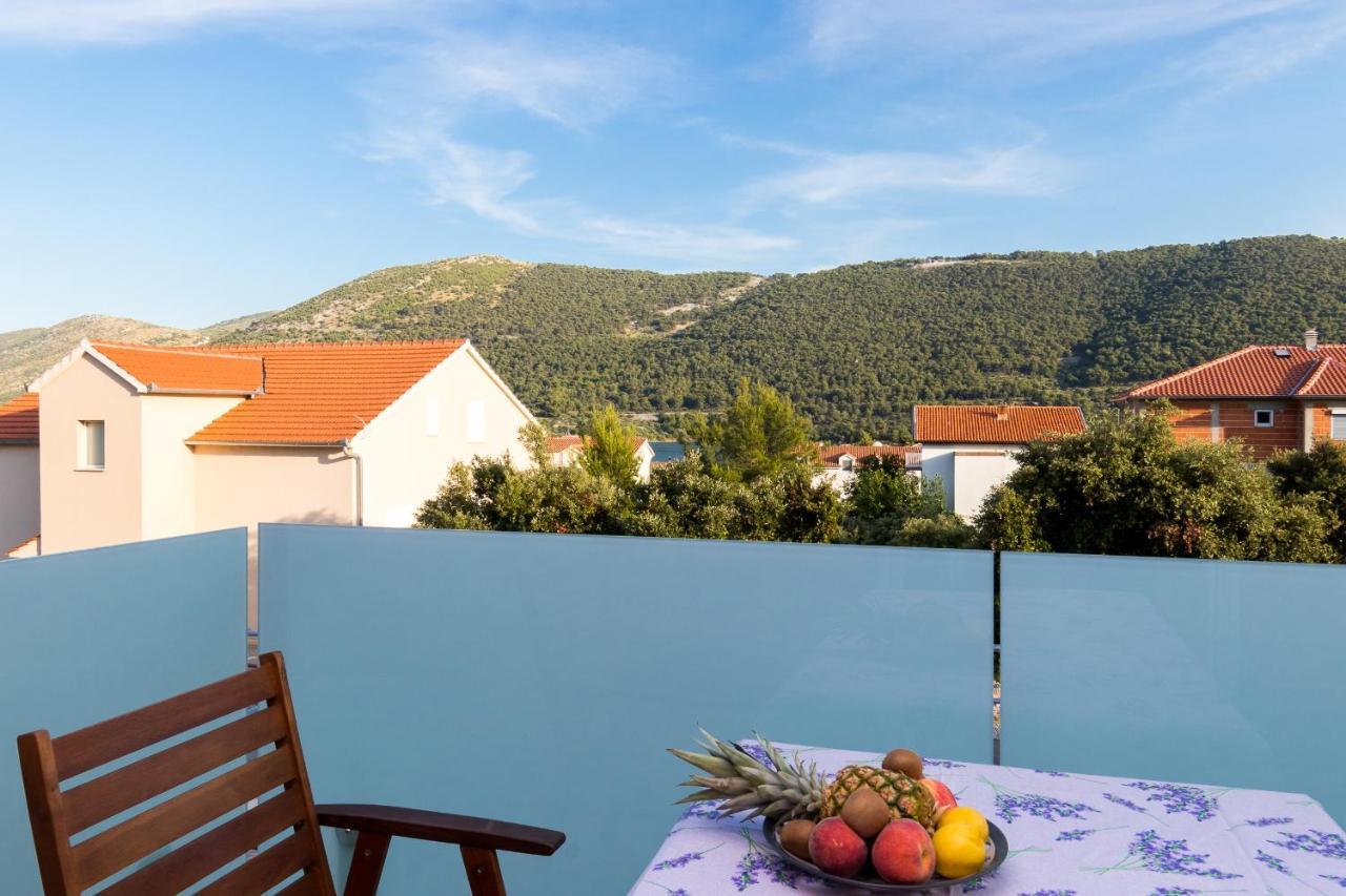 Apartments And Rooms With Parking Space Grebastica, Sibenik - 17831 外观 照片
