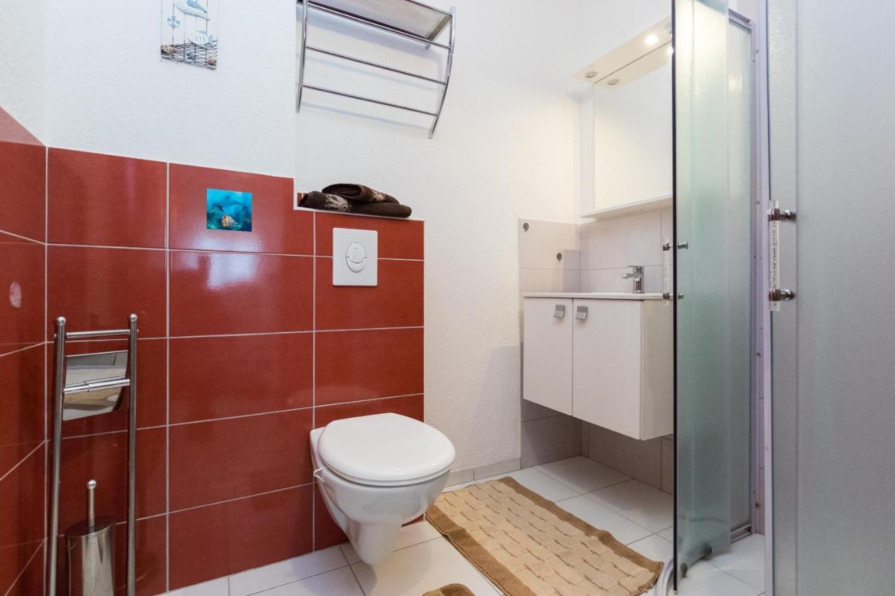 Apartments And Rooms With Parking Space Grebastica, Sibenik - 17831 外观 照片